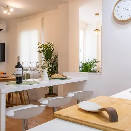 Apartment Lucia De Triana *